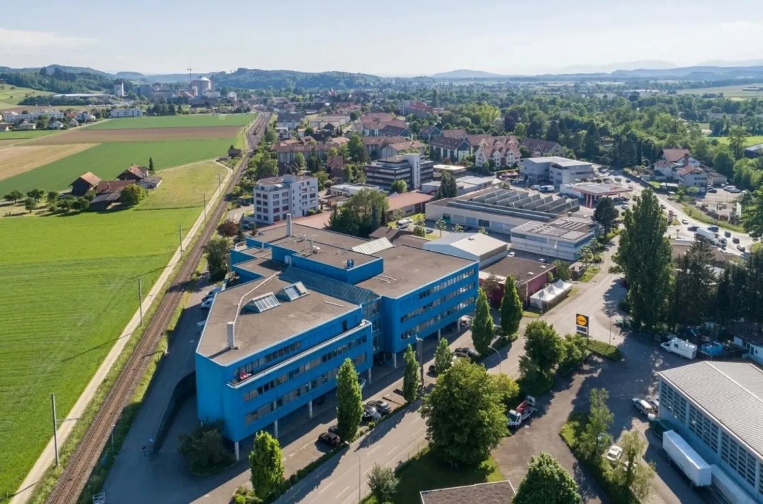 65m² office