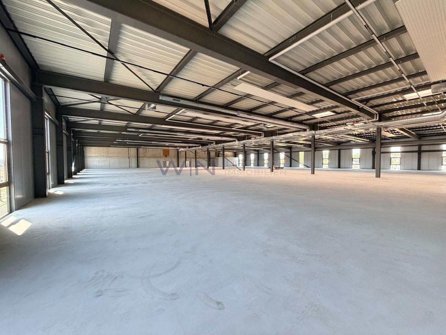 1200m² commercial
