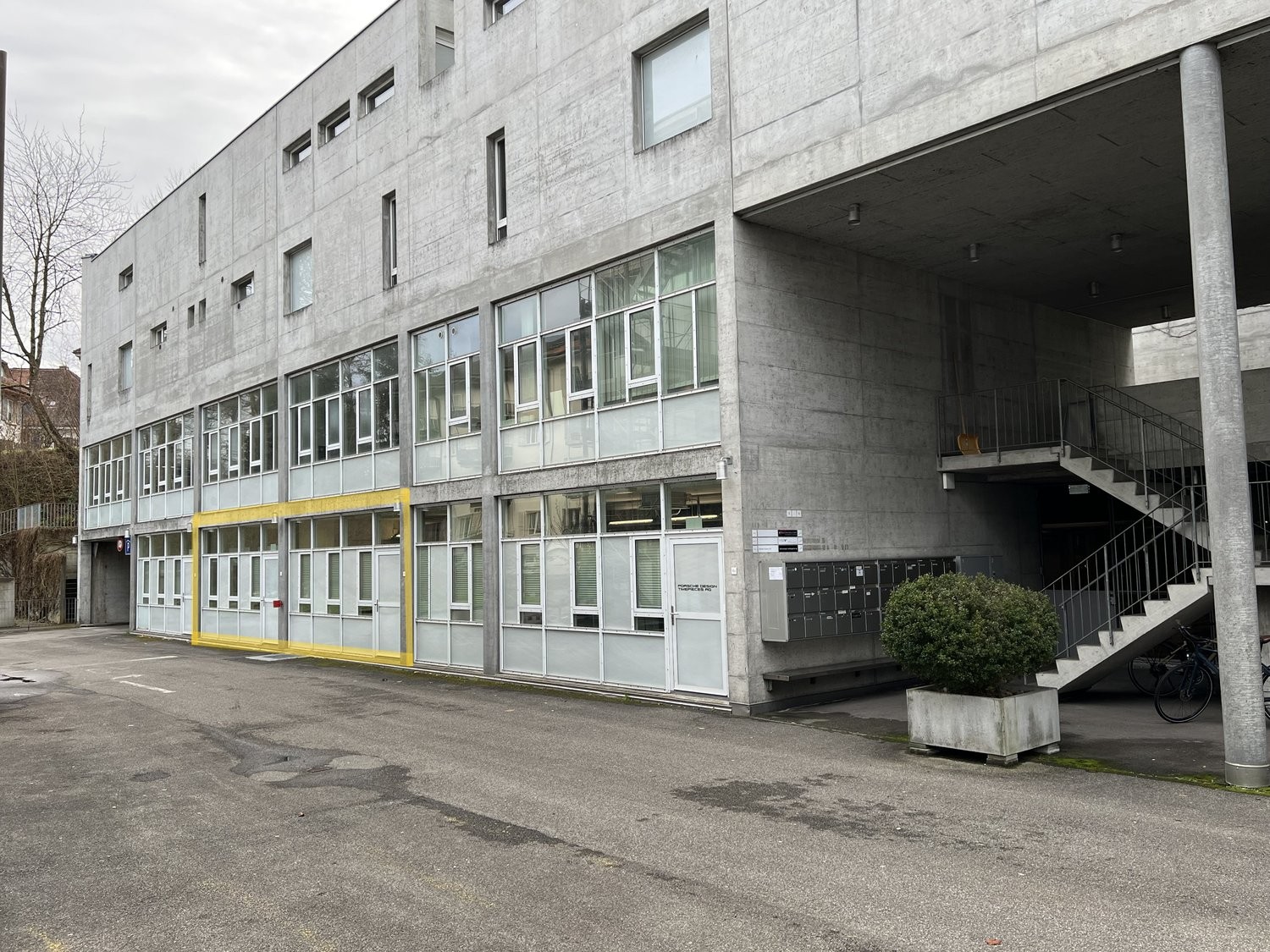 79m² office, photo 1 of 8