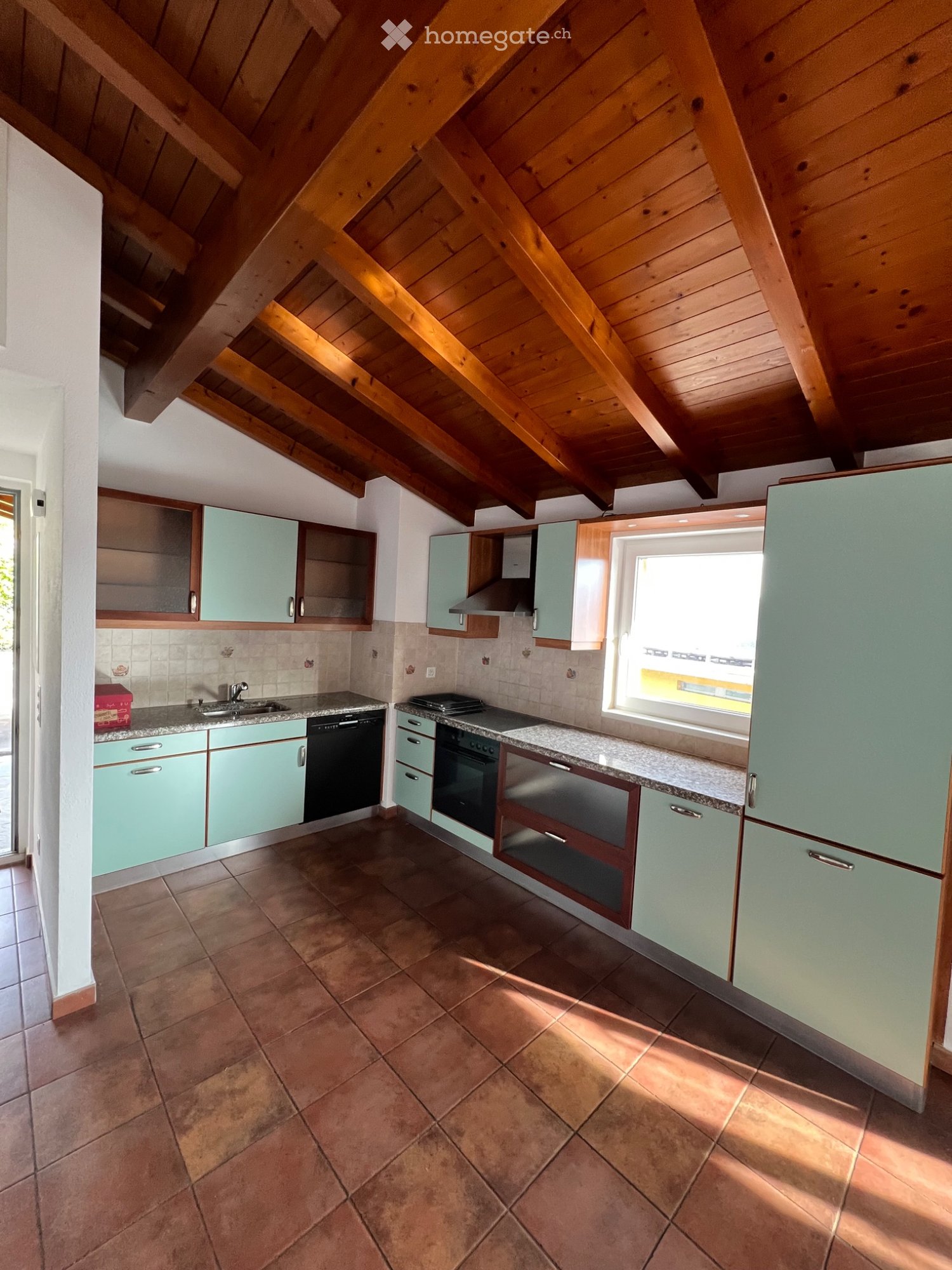5 rooms apartment