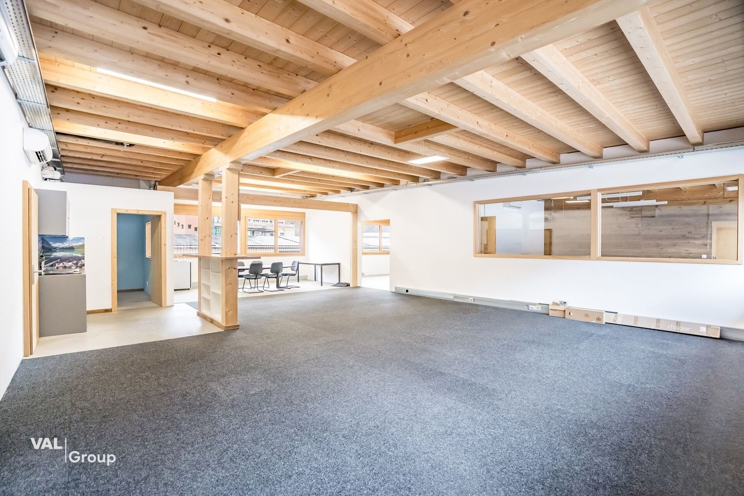 139m² commercial