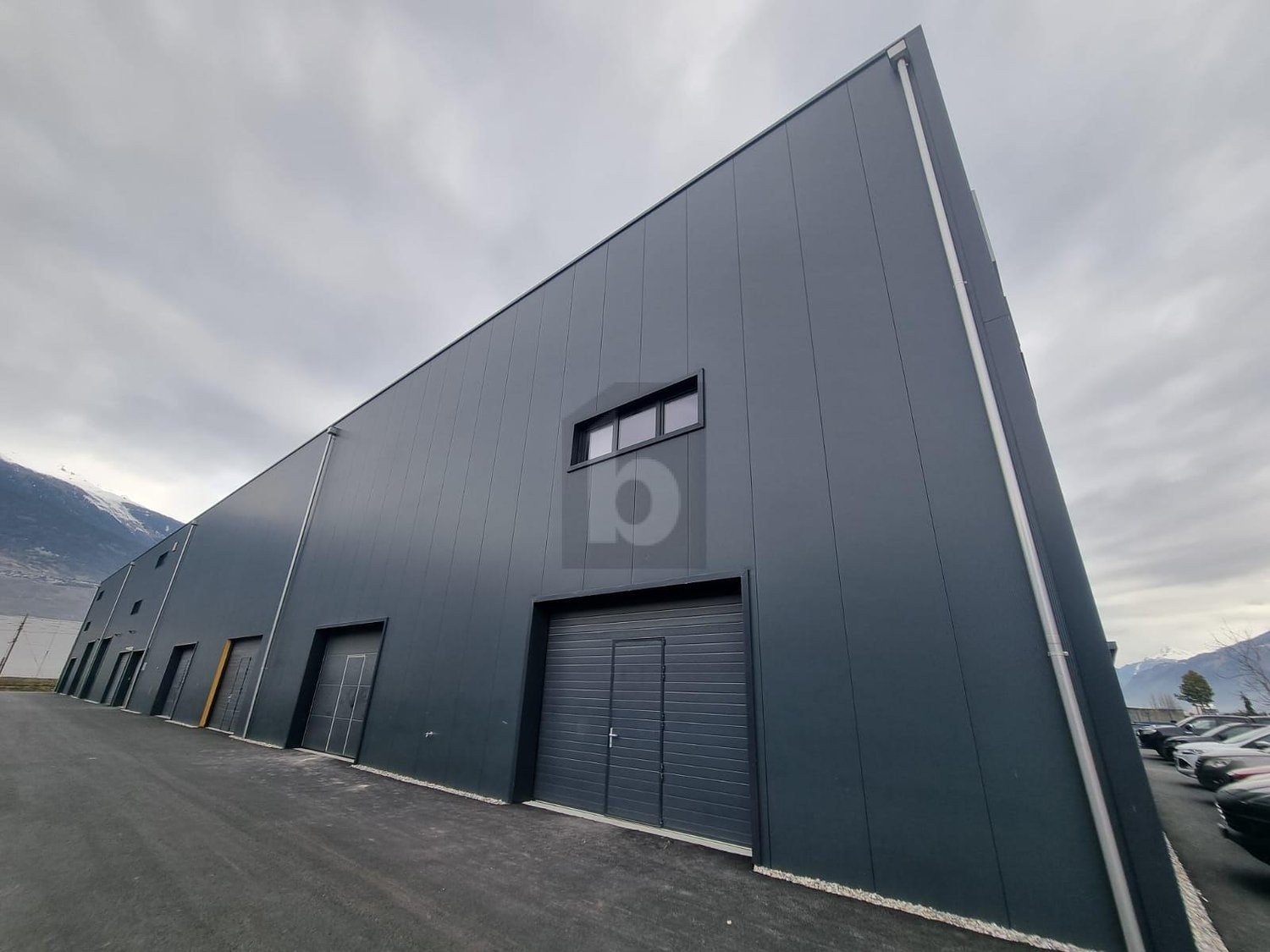 170m² industrial object