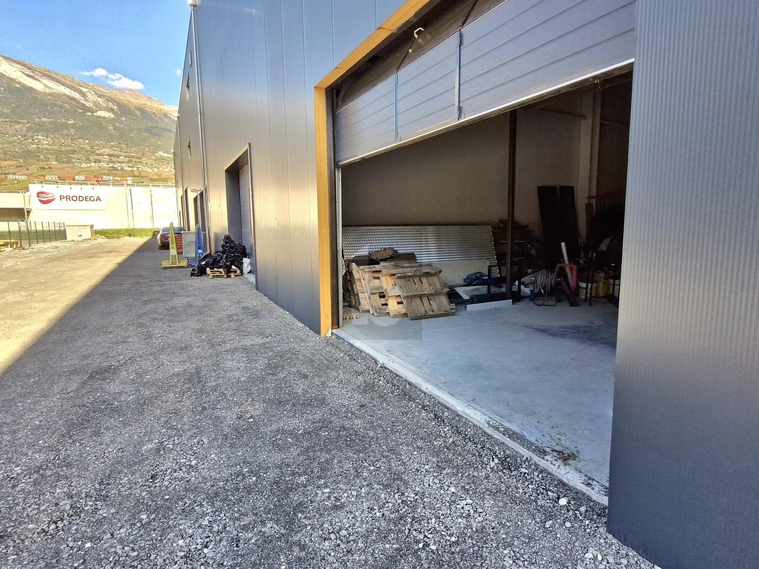 170m² industrial object