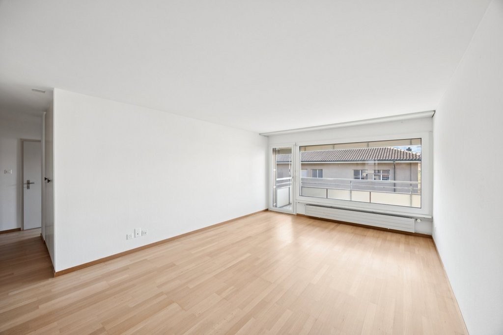 6 rooms apartment, photo 1 of 8