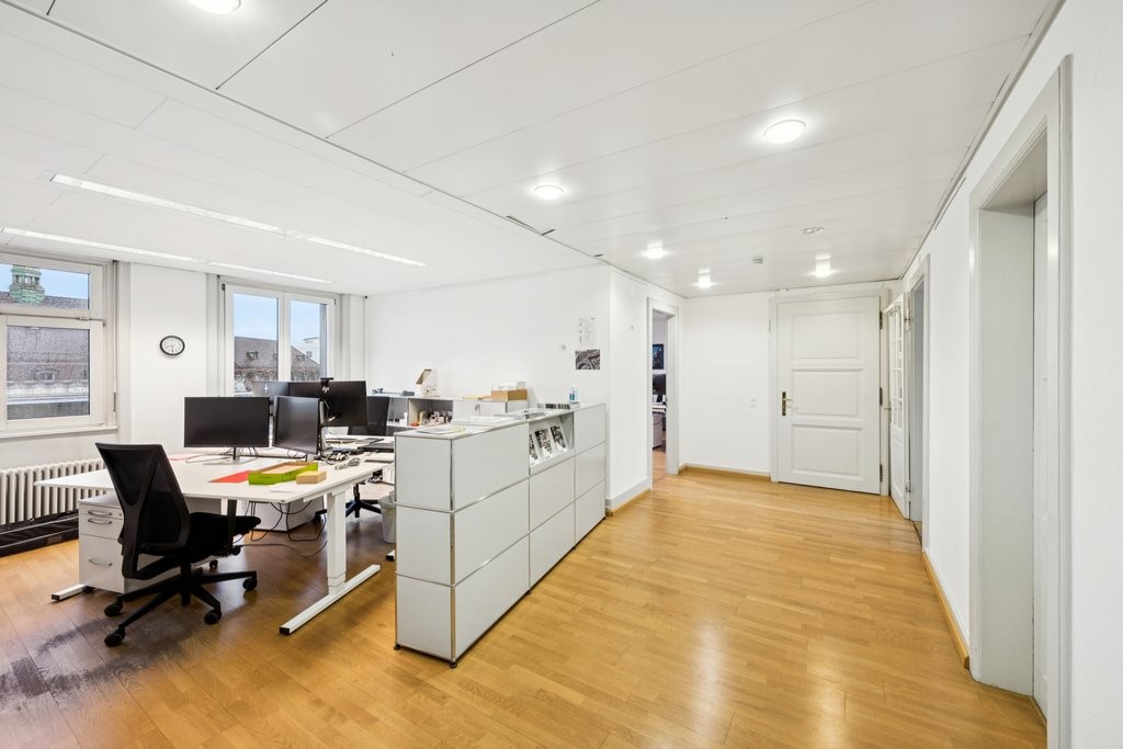 298m² office, photo 10 of 10