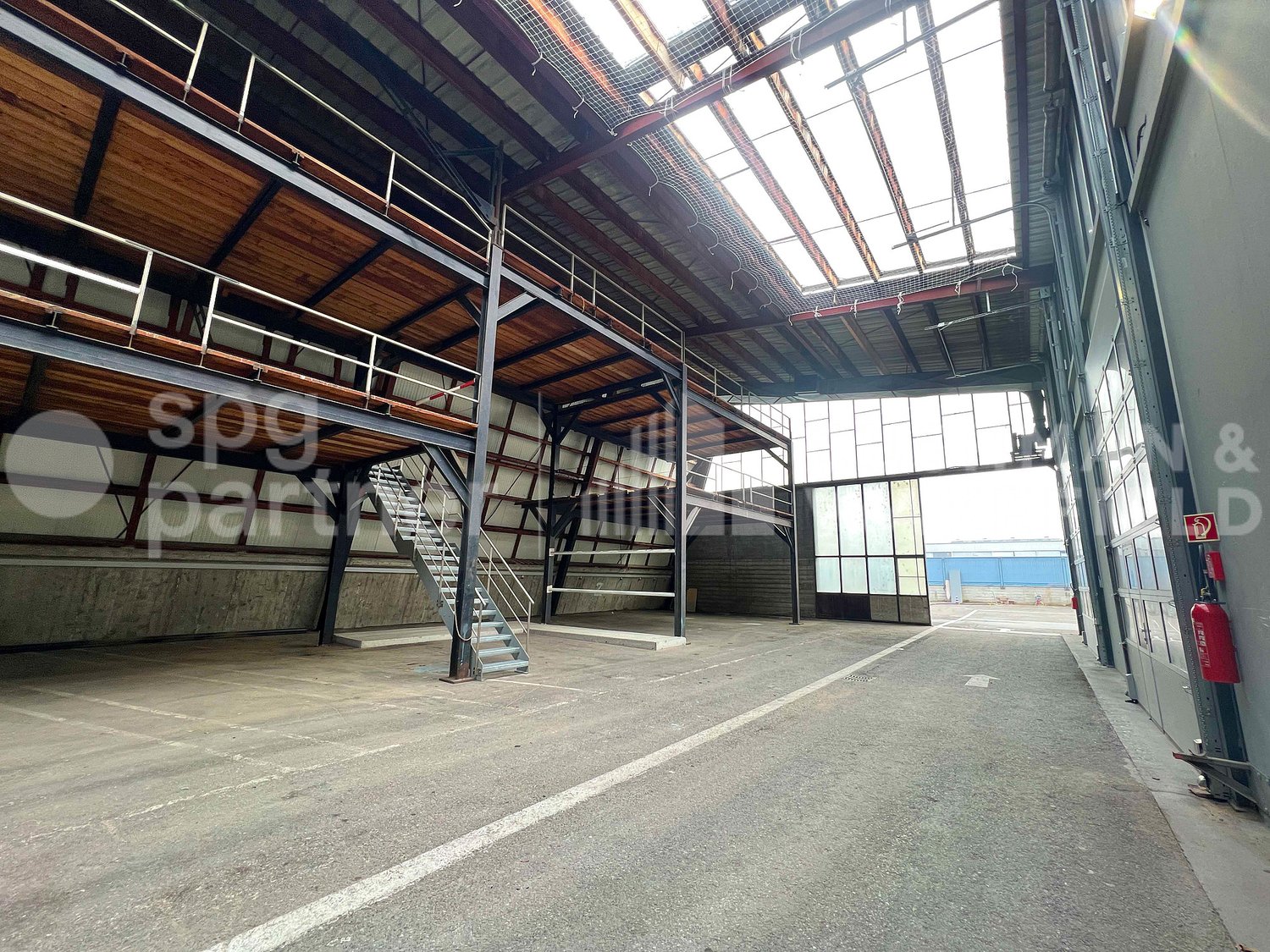 1470m² storage room, photo 9 of 10
