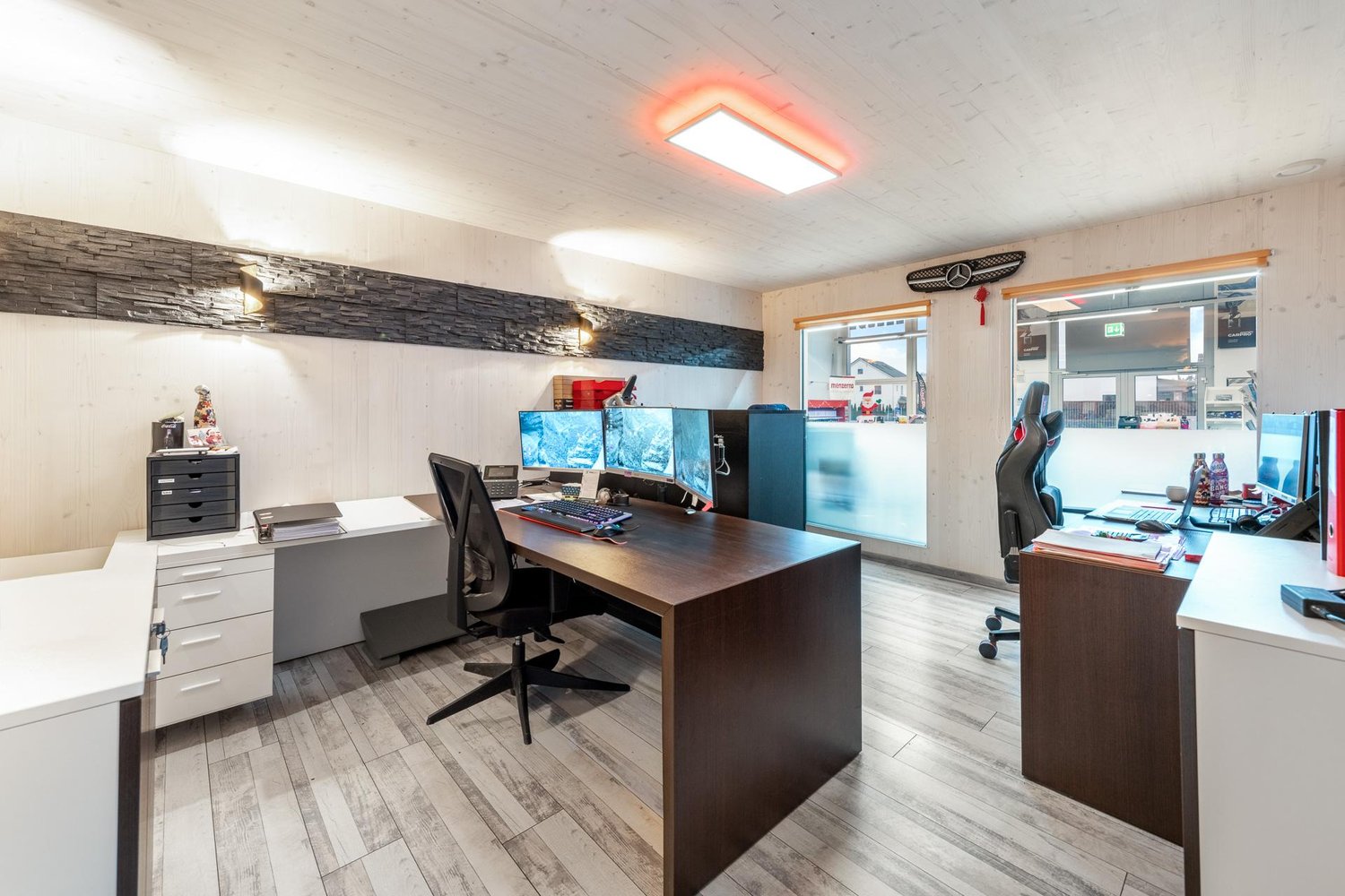 832m² commerciale