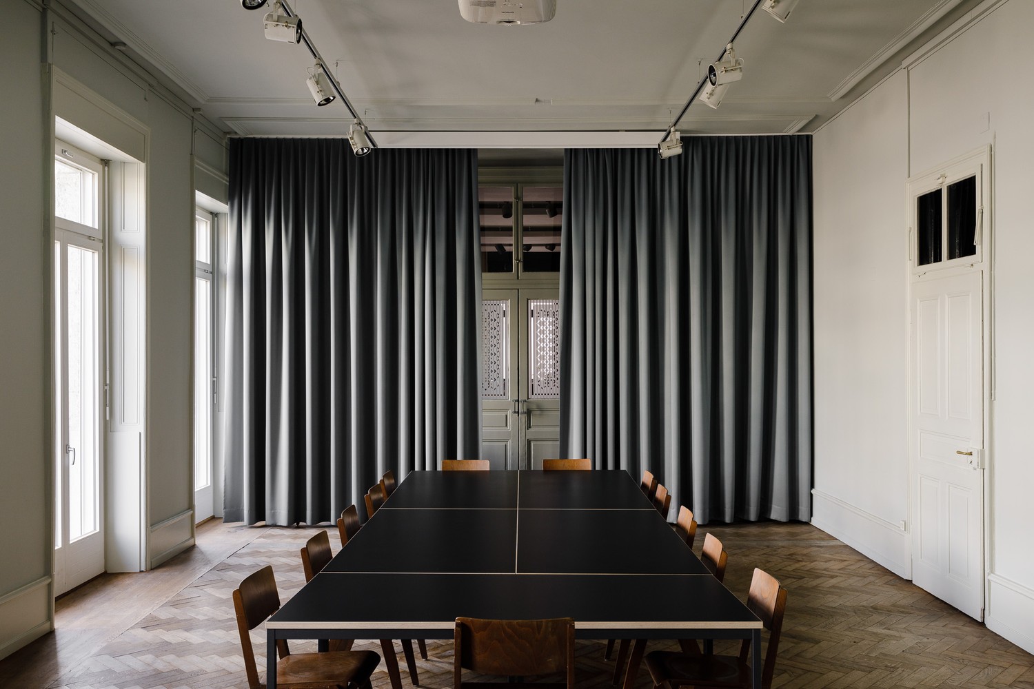 70m² office, photo 2 of 4