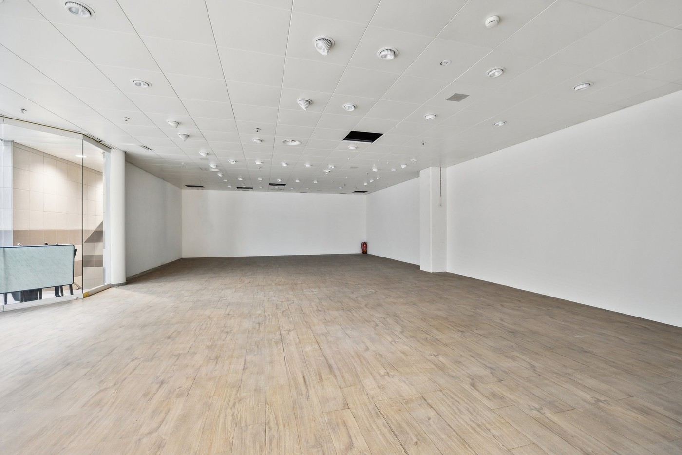 120m² shop, photo 7 of 10