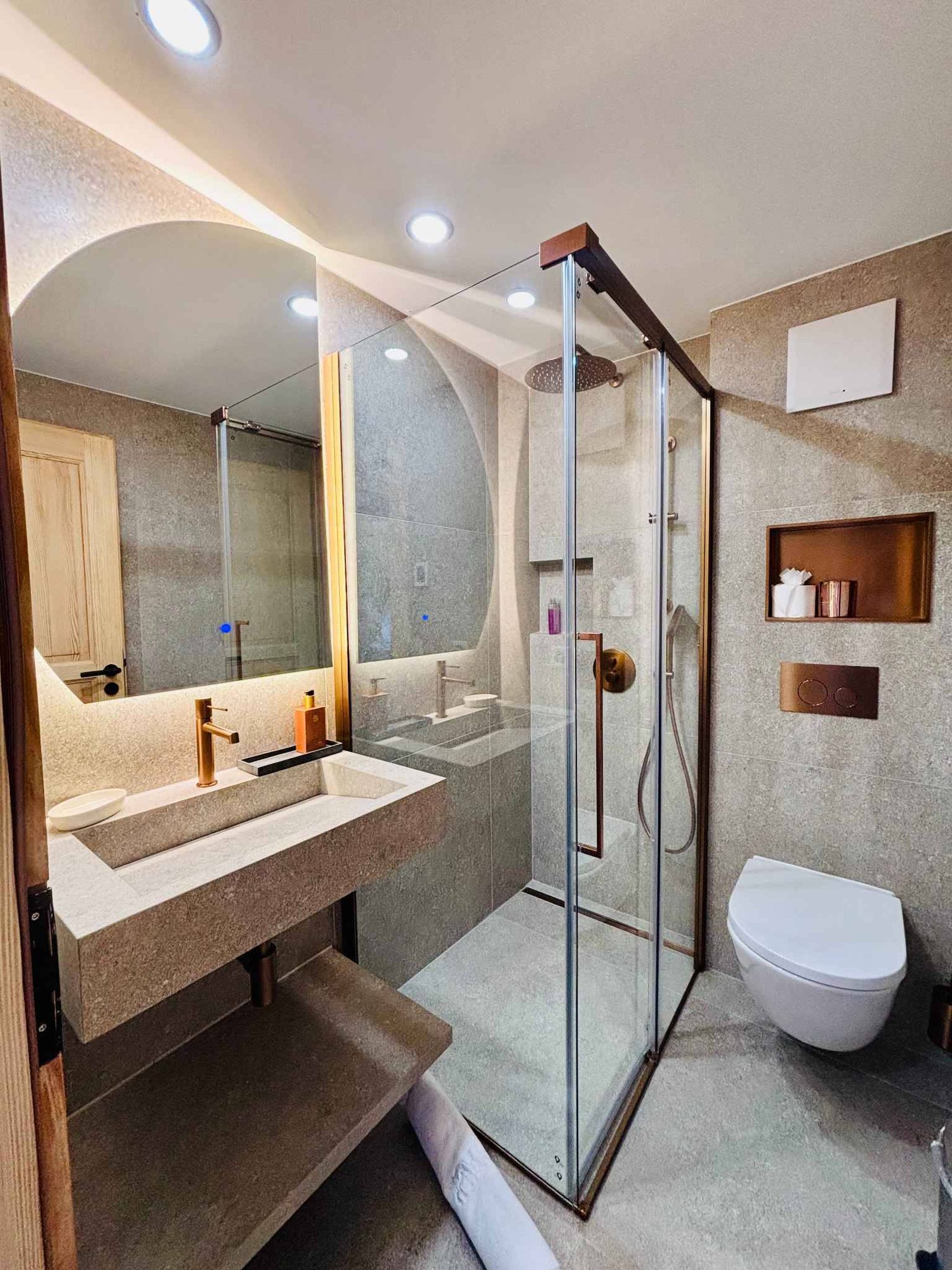 2 rooms furnished flat