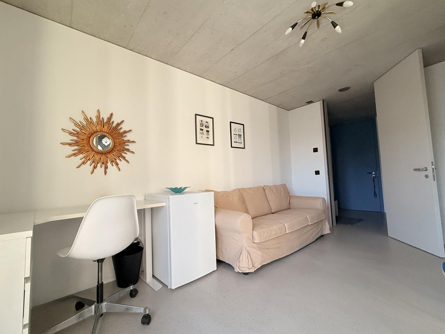 Chambre dans un appartement partagé