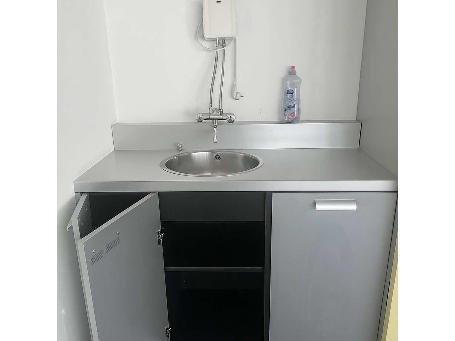 Office, photo 4 of 10