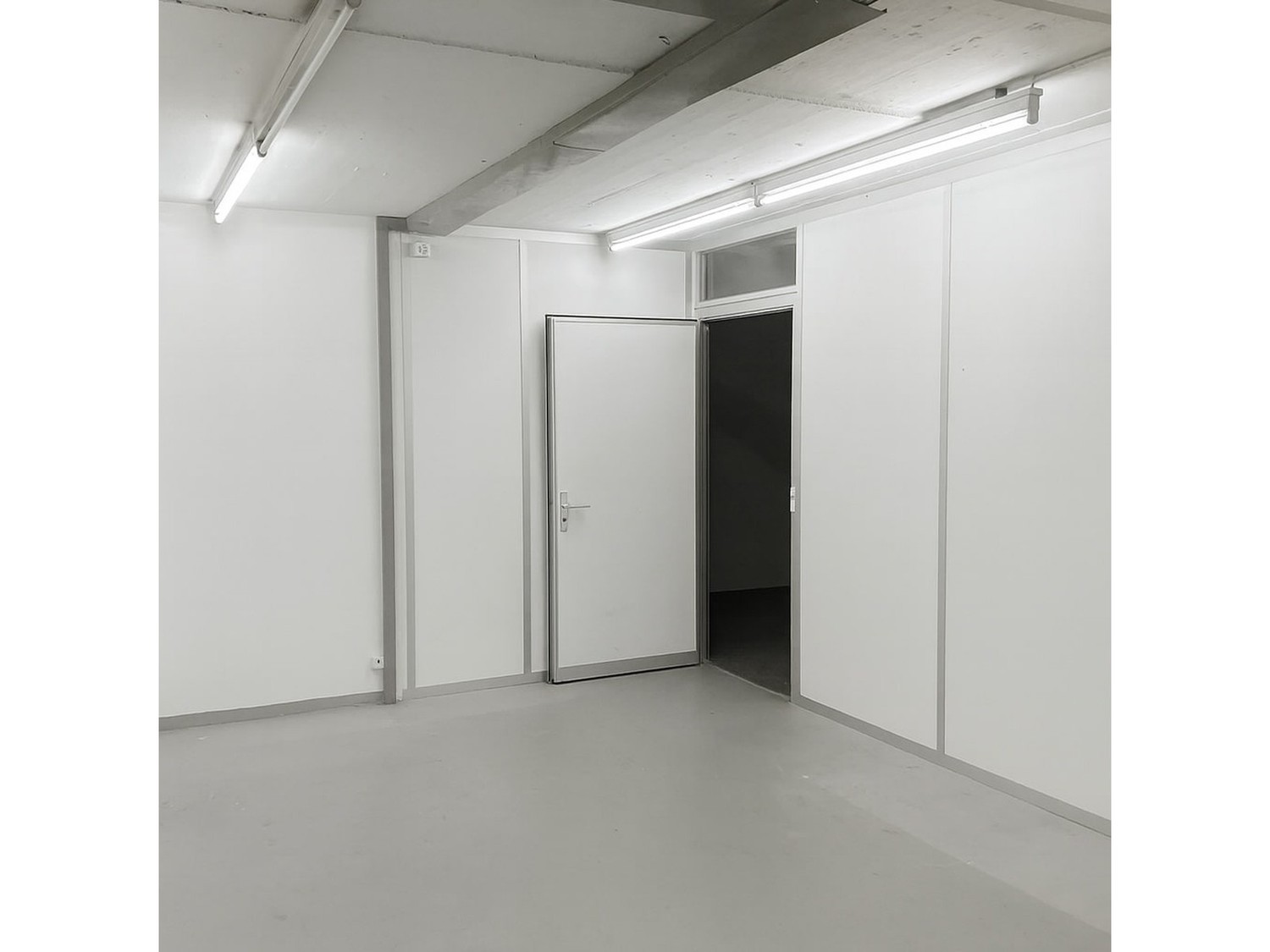 Office, photo 6 of 10