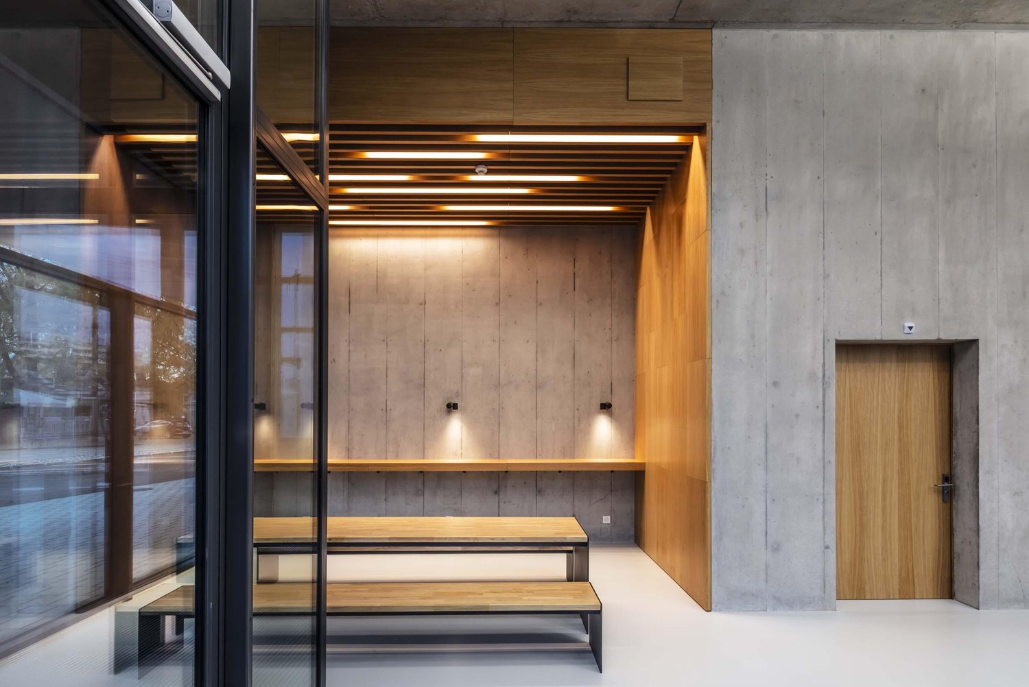 1600m² commercial, photo 4 of 6