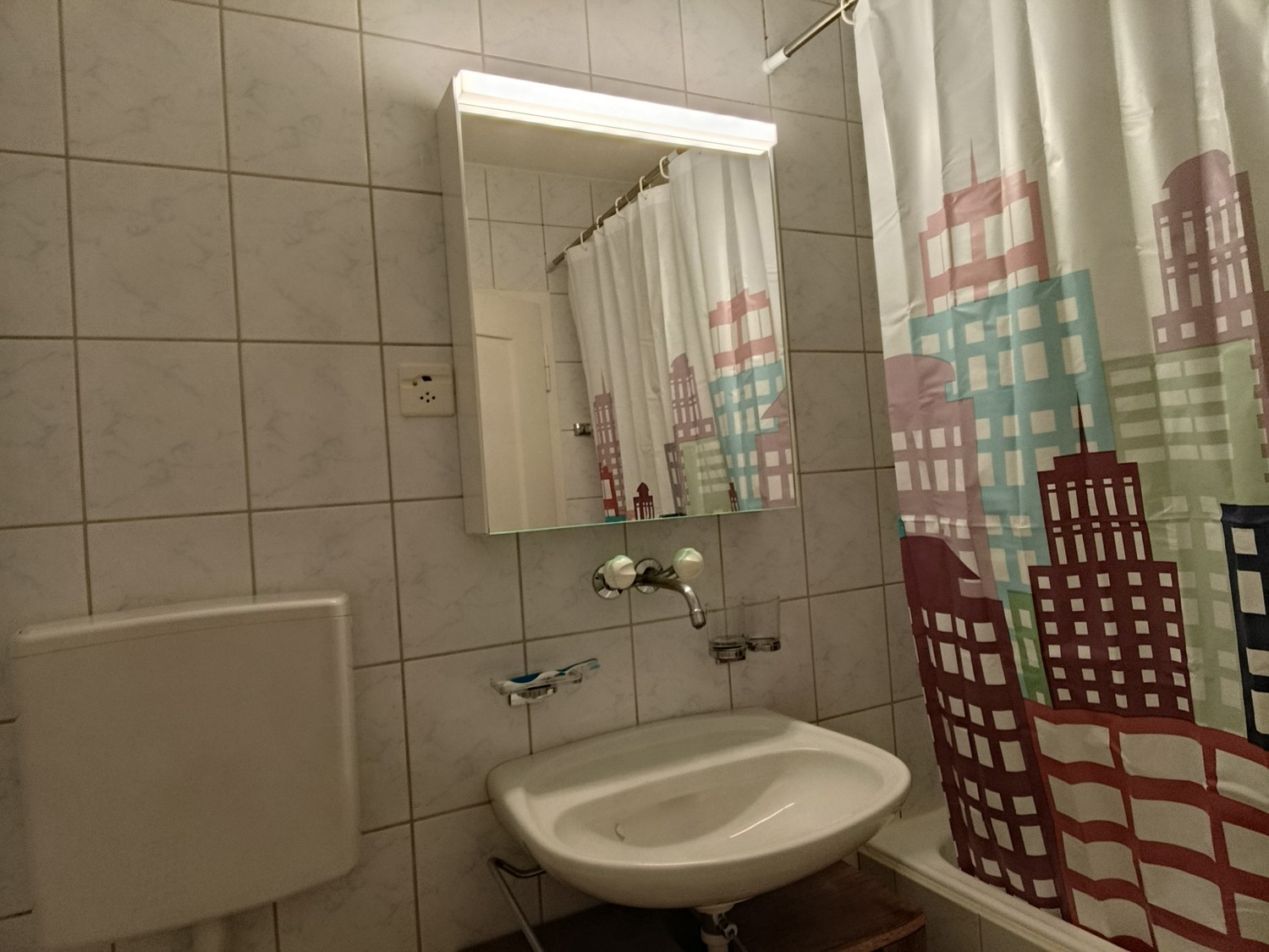 Room in a shared flat, photo 2 of 2
