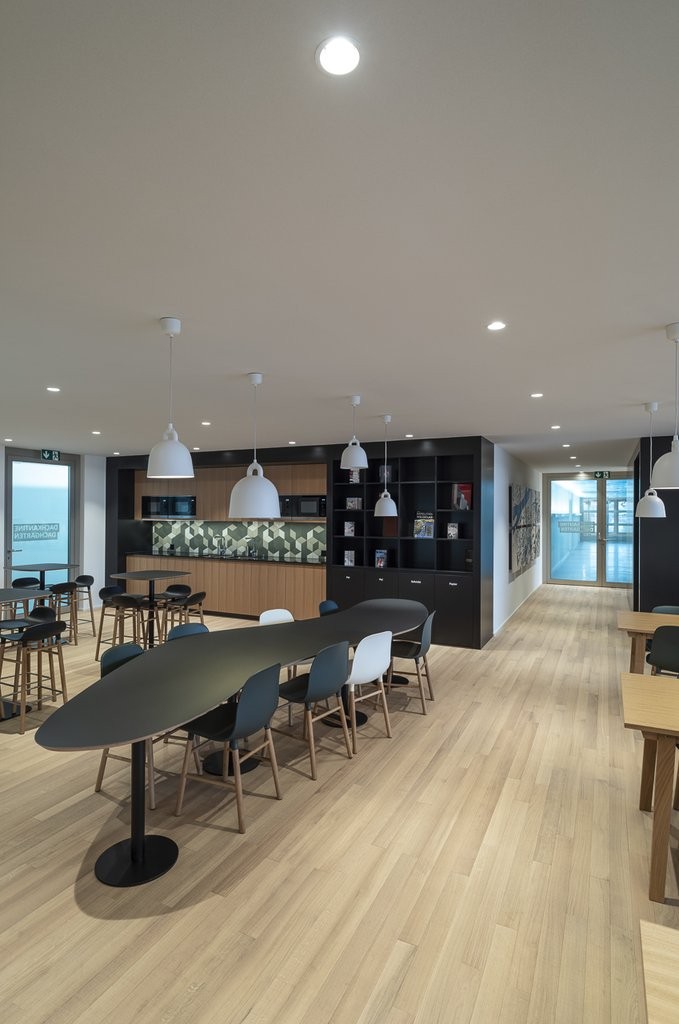 56m² office