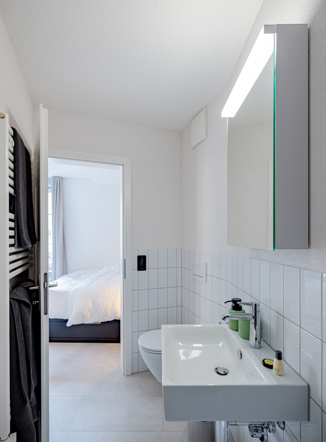 1 room furnished flat, photo 2 of 7
