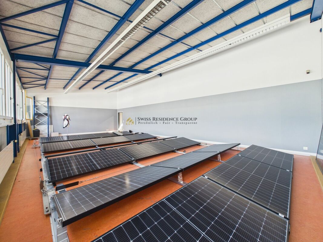 450m² storage room
