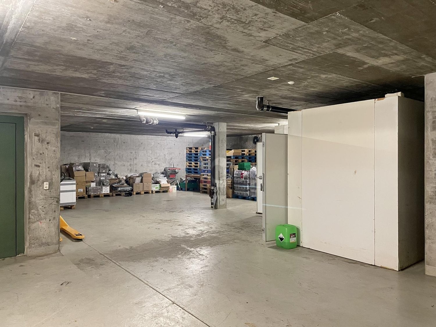 490m² storage room, foto 4 di 4