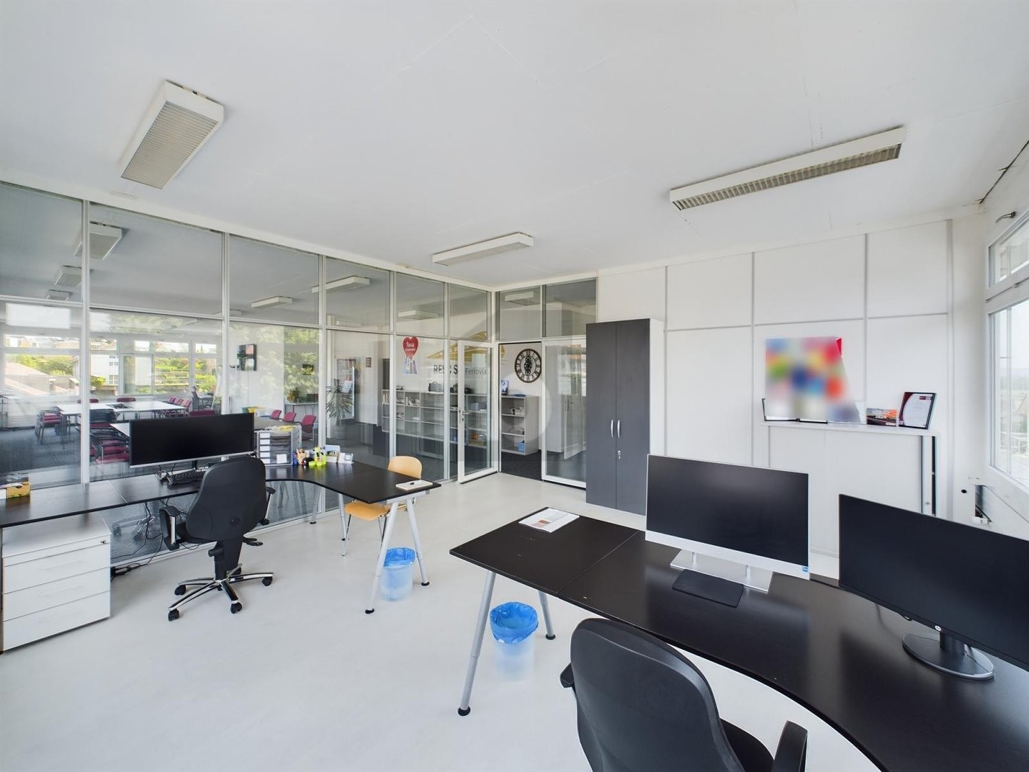 127m² office, photo 1 of 3