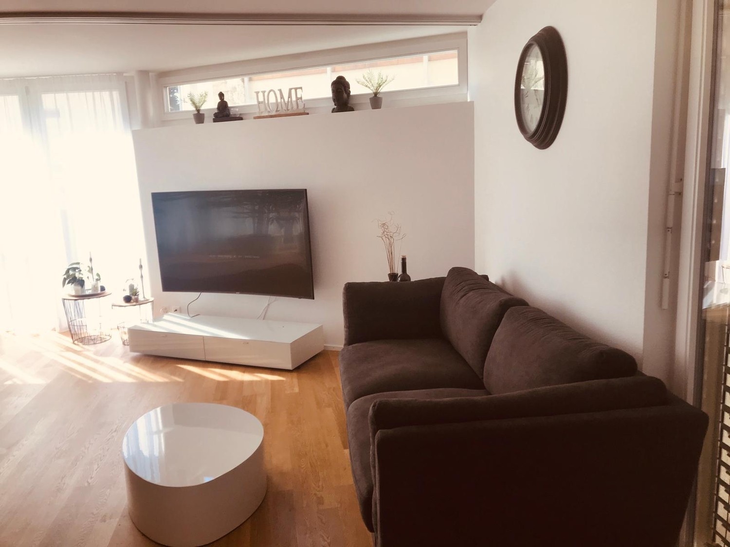 2 ½ room apartment

To be rented weekly or for a maximum of 3 - 6 months 


Update: Apartment only available from 20. August 

Month of September not continuously available

The bright 2.5 room maisonette extends over two levels (75qm) and combines comfort with a cozy ambiance. A special highlight i