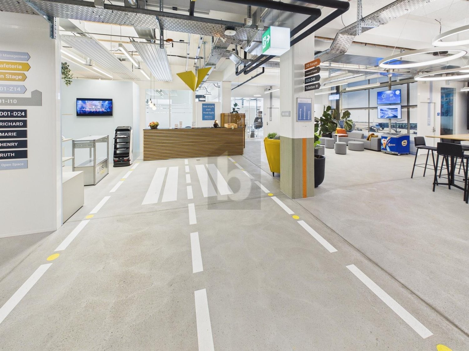 36m² office, photo 1 of 3