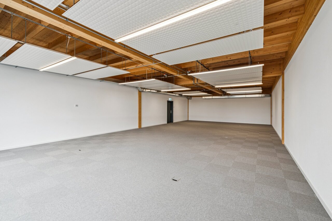 126m² office, photo 2 of 10