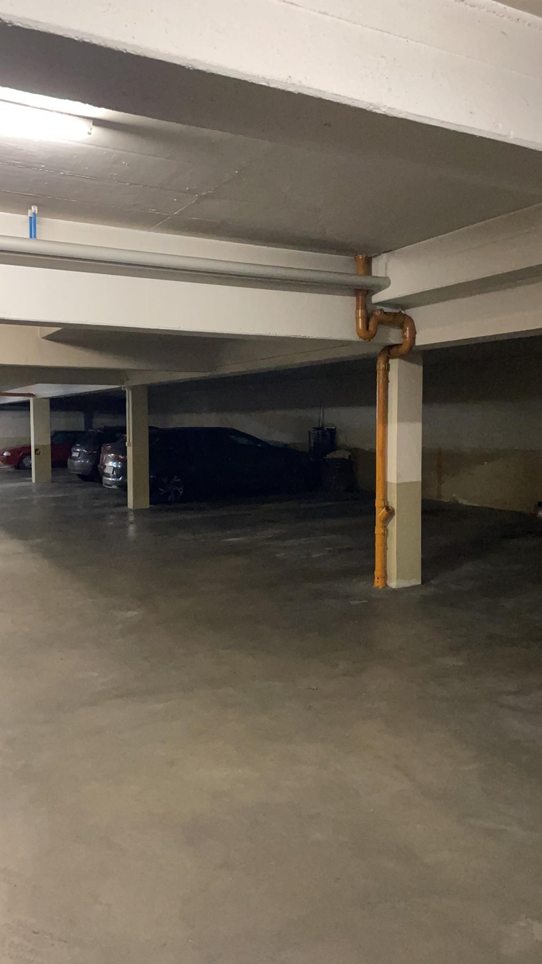 Underground slot, photo 1 of 2
