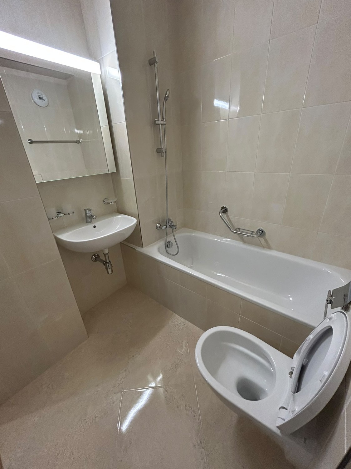 3 rooms apartment