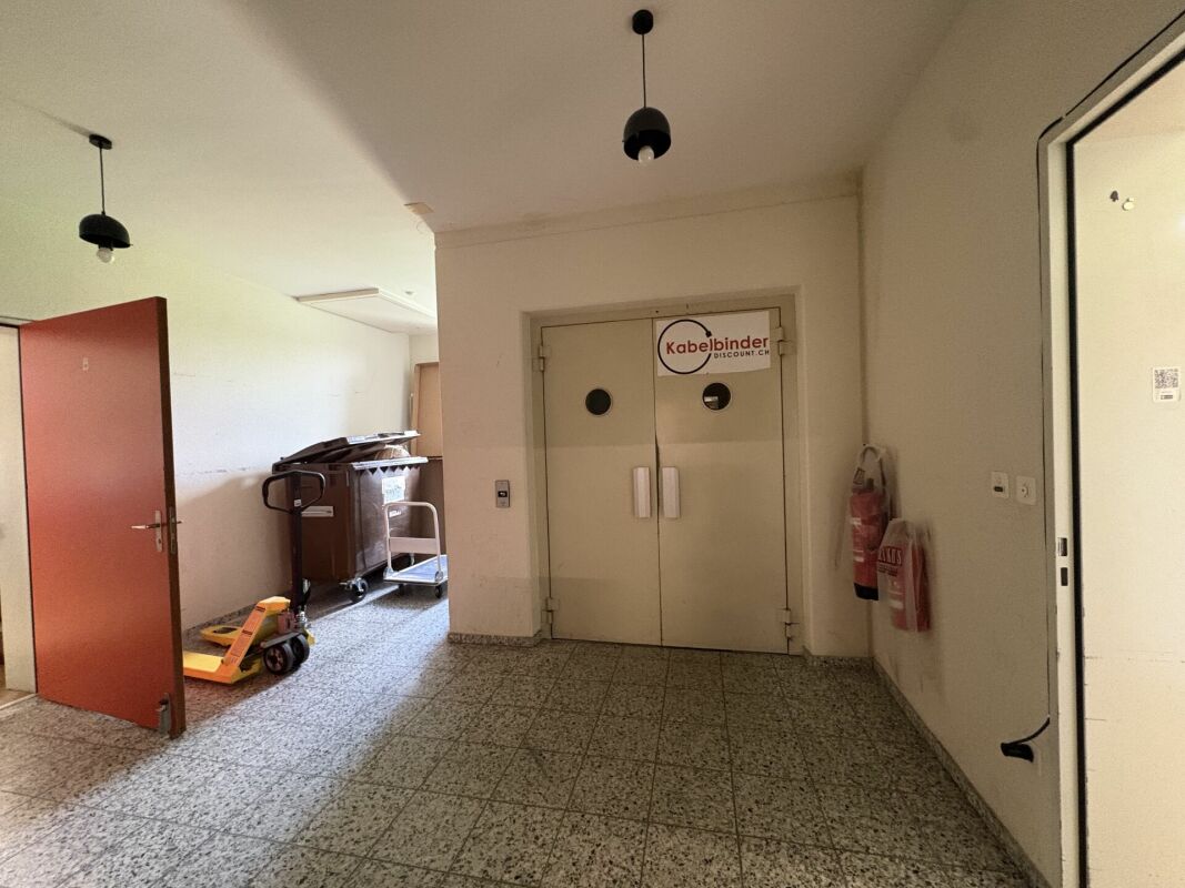 660m² commerciale
