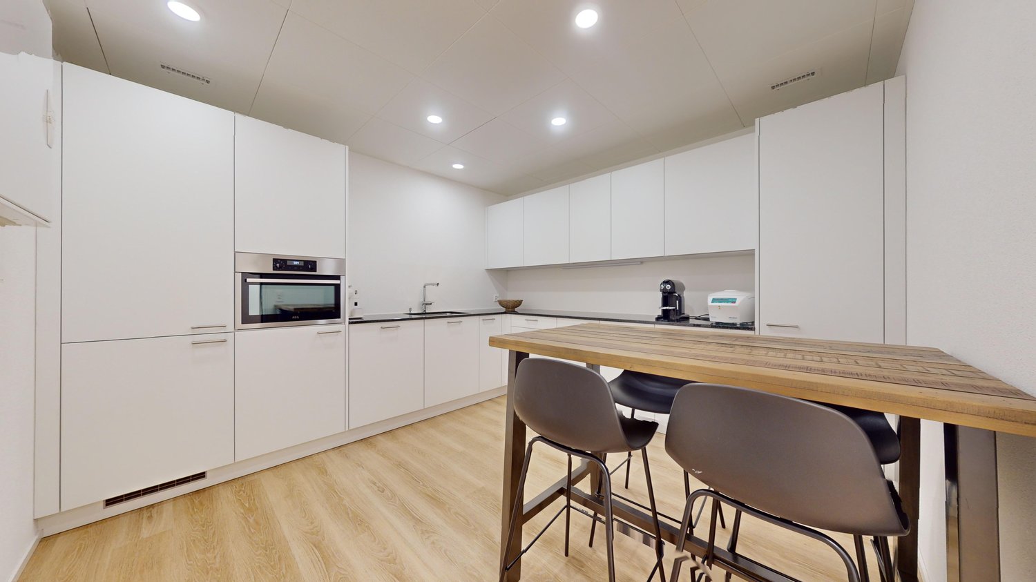 83m² office, photo 3 of 6