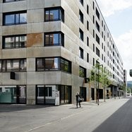 117m² commercial, photo 1 of 3