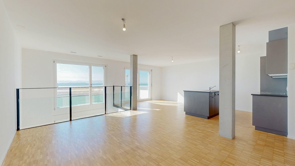 1 room loft, photo 4 of 9