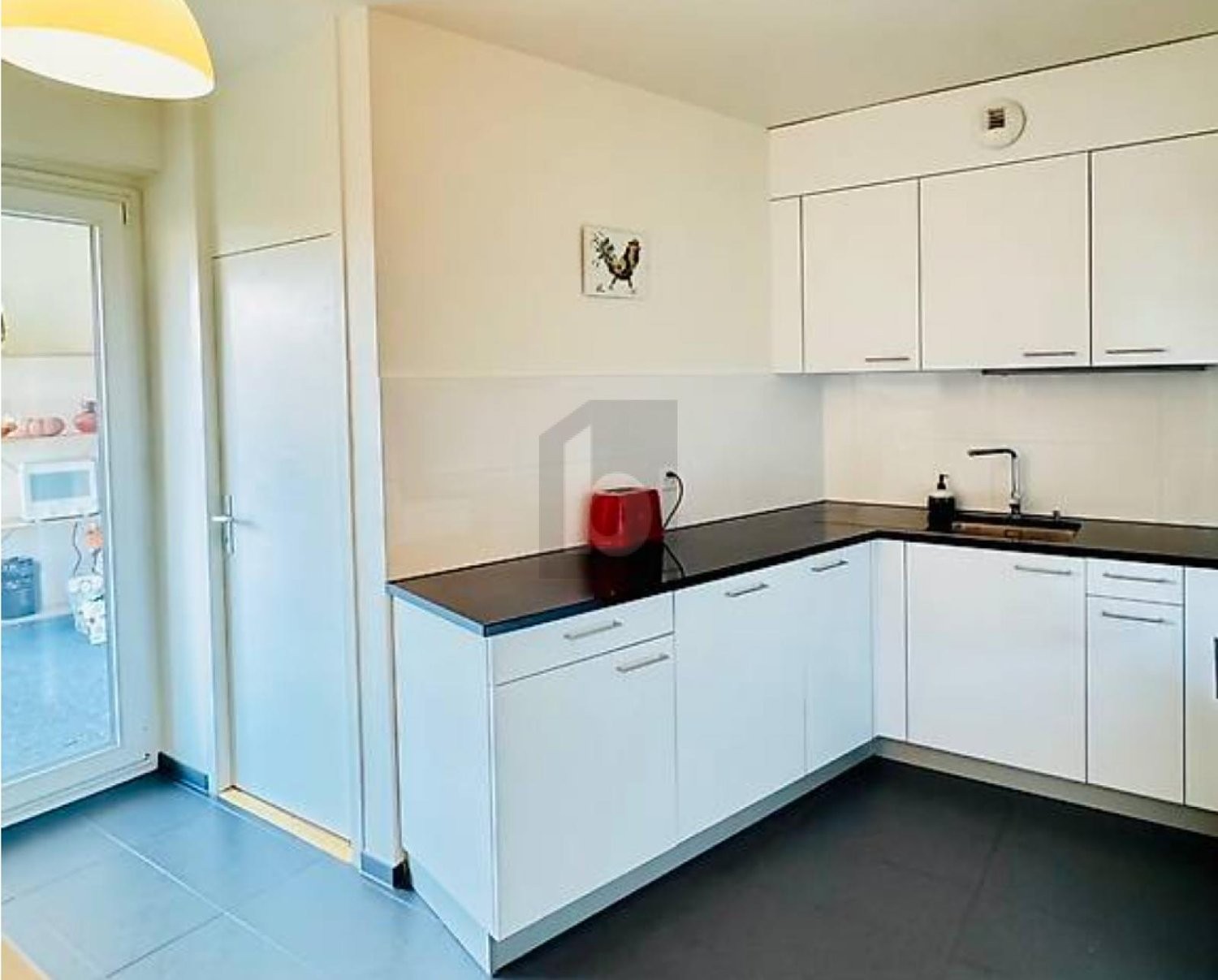 7 rooms furnished flat, photo 3 of 4