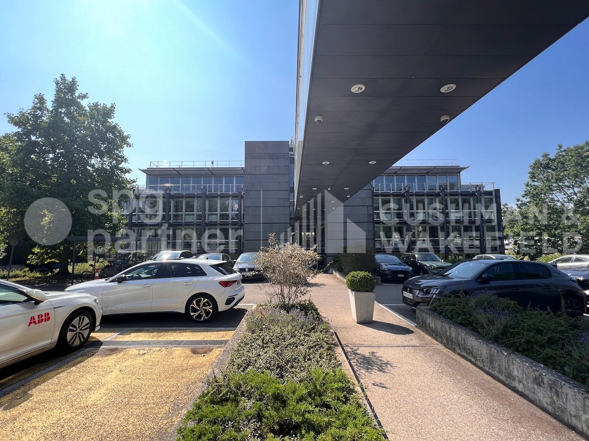 550m² office, photo 4 of 5