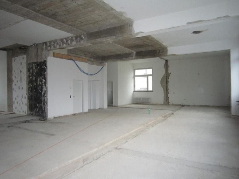 366m² commercial, photo 3 of 5