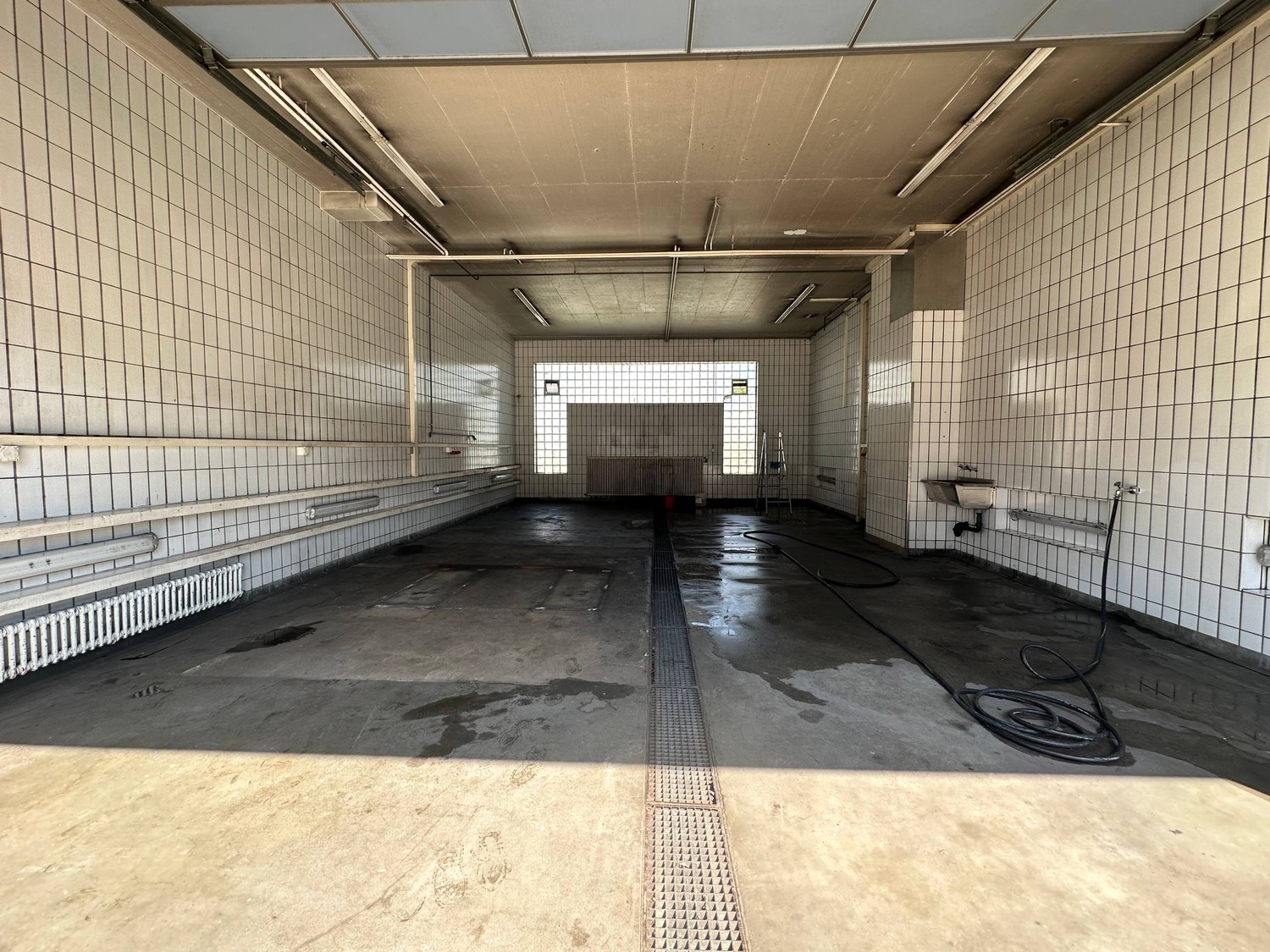 40-40m² commercial