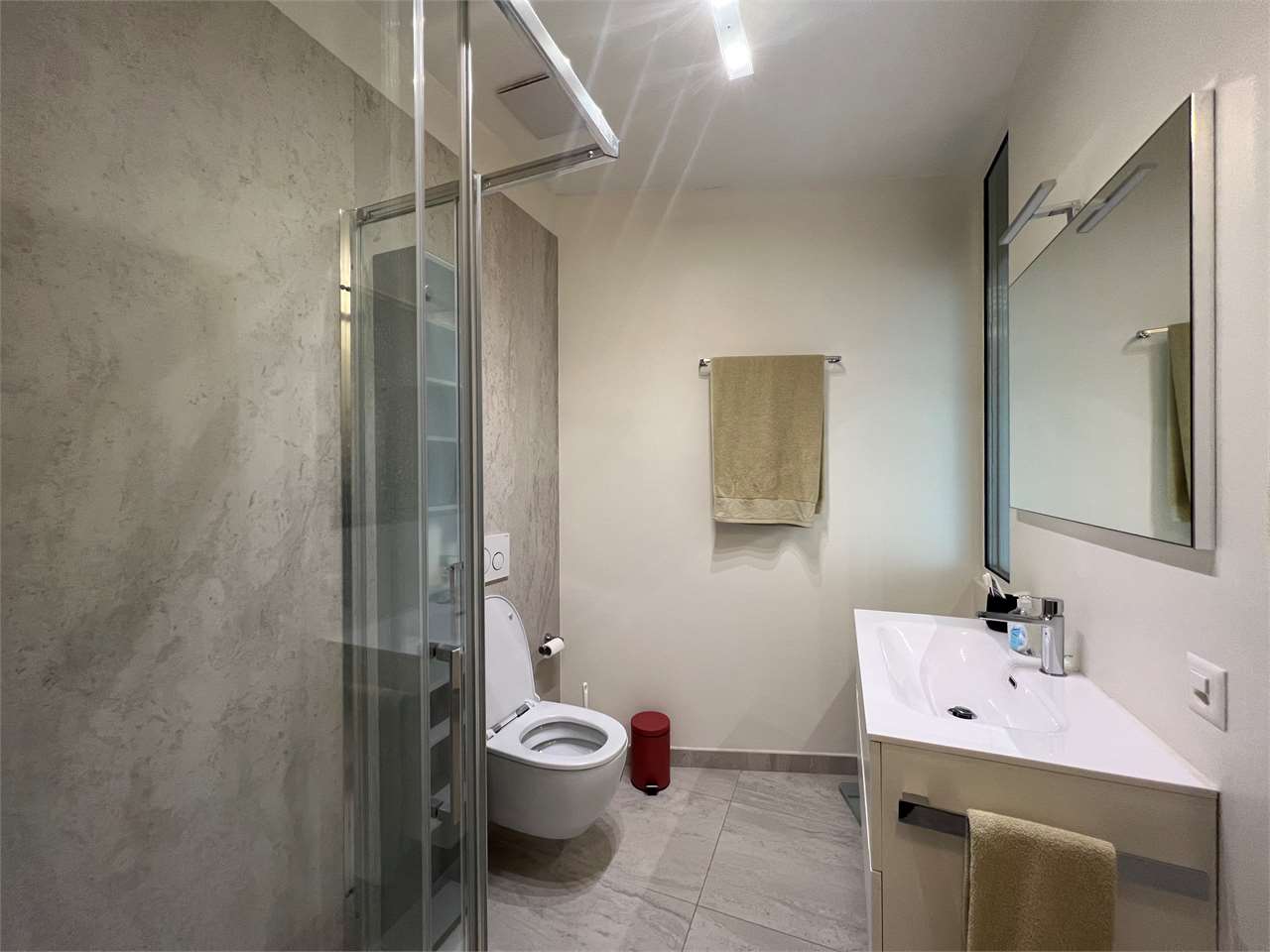 2 ½ pièces appartement meublé