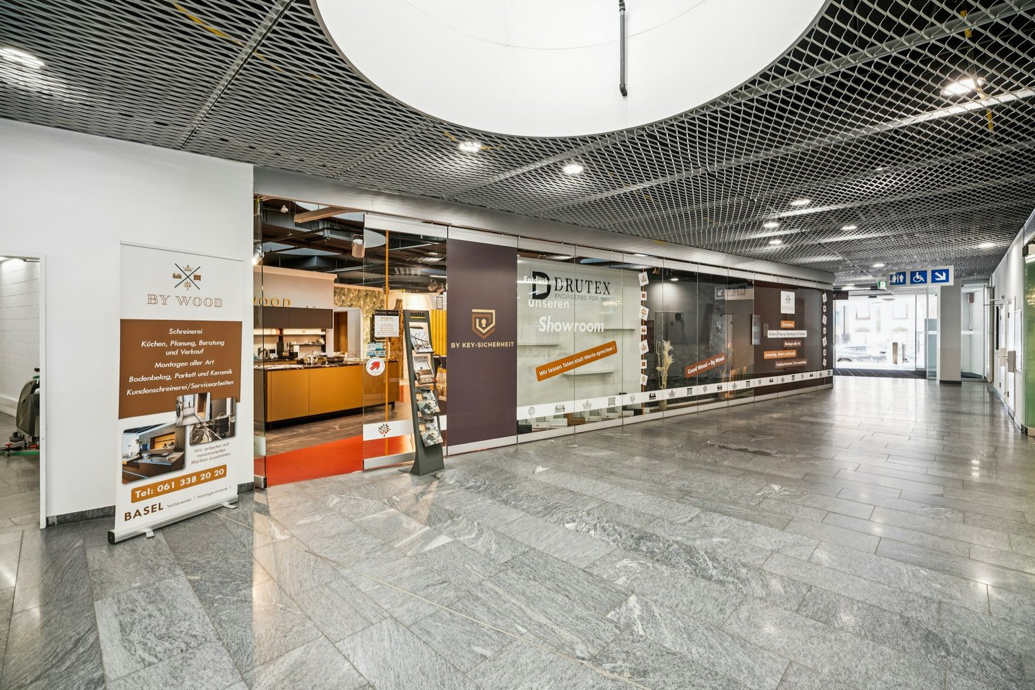 170m² commercial