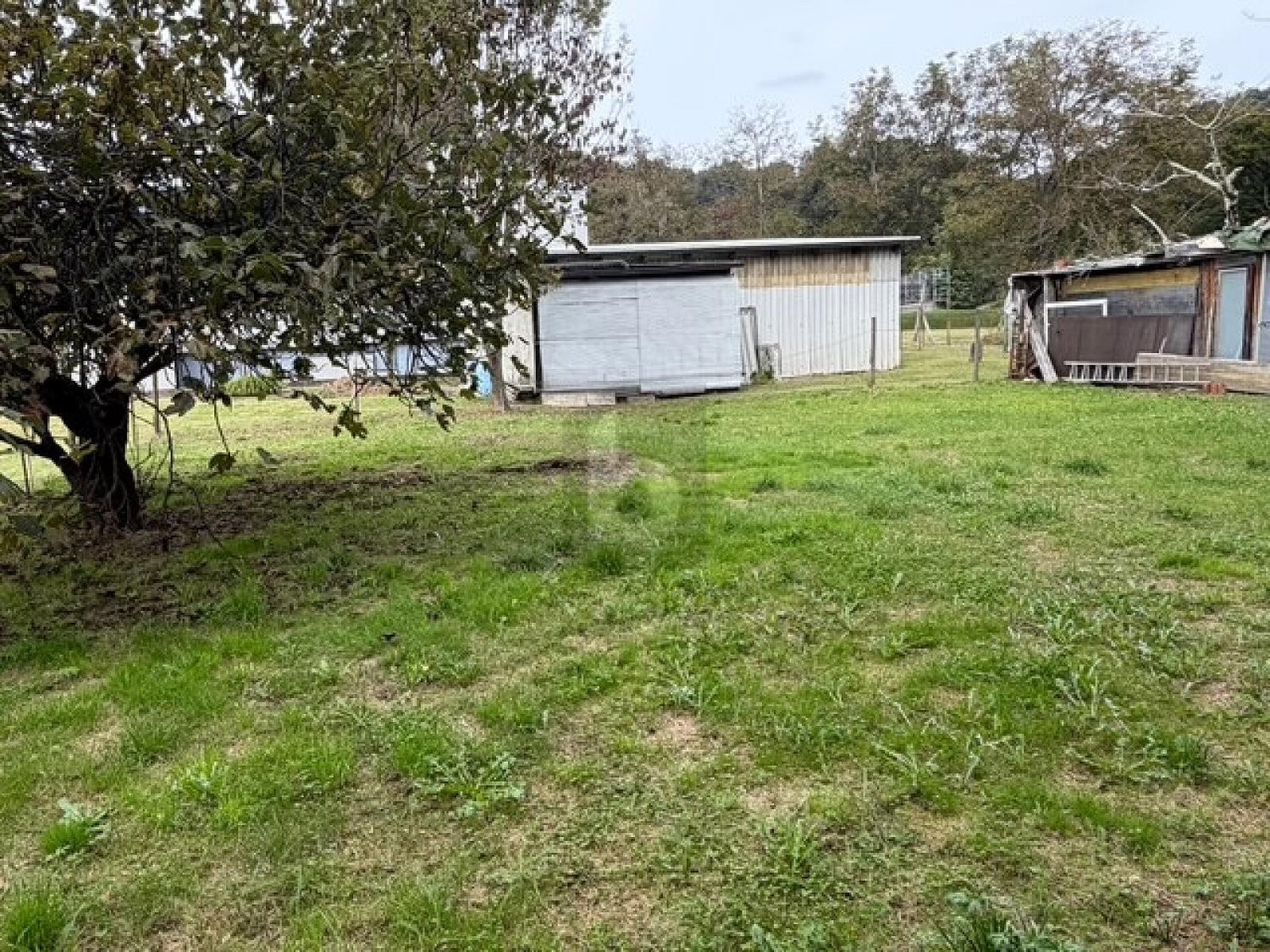 613m² building land, photo 3 of 4