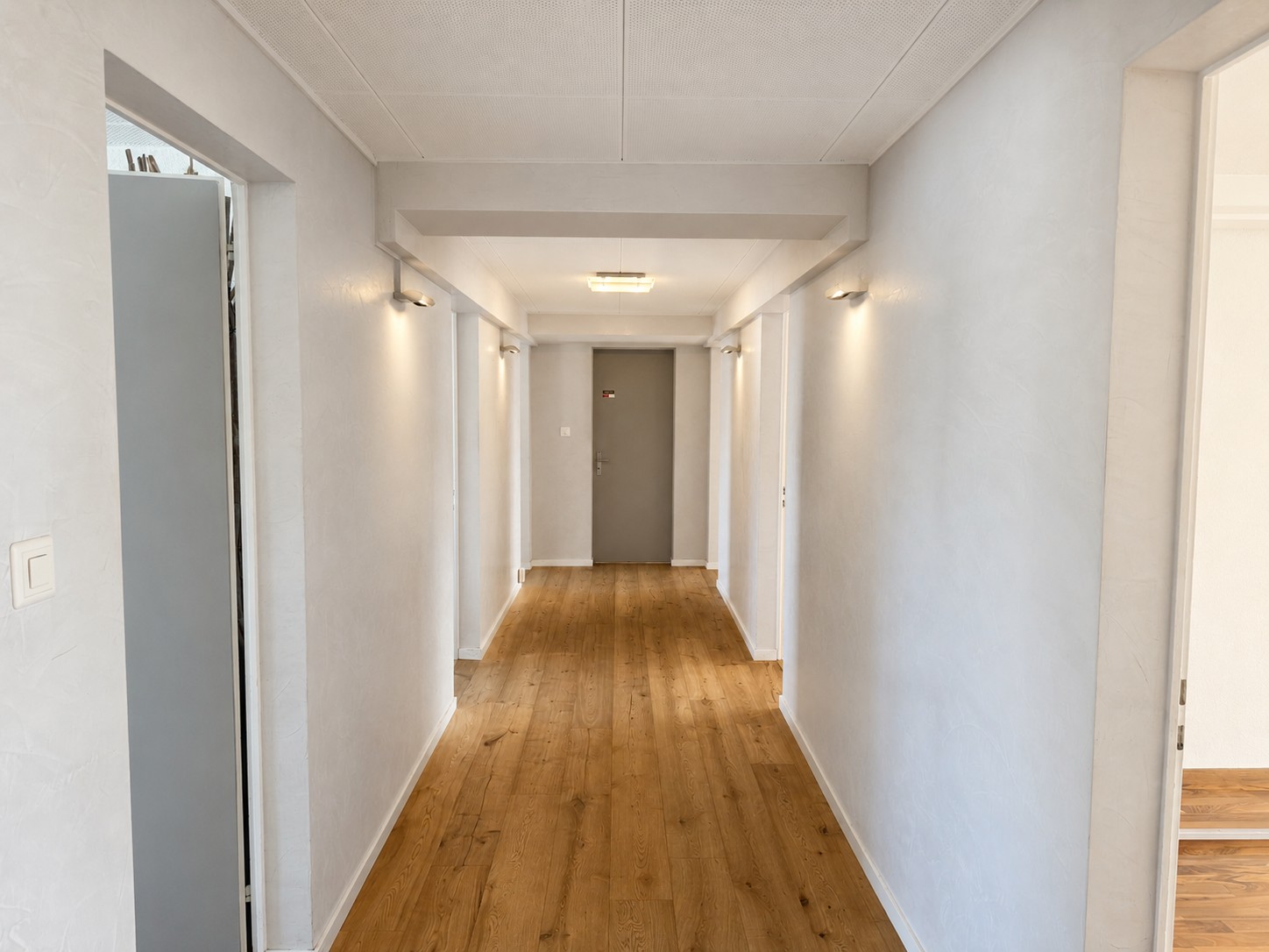 174m² office, photo 2 of 9