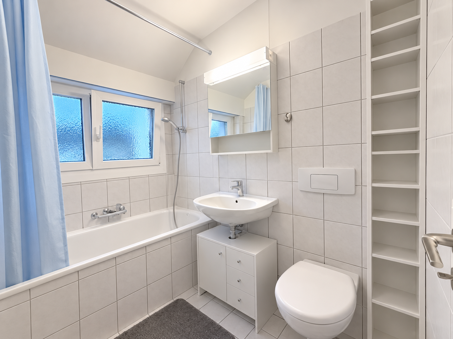 2 rooms attic flat