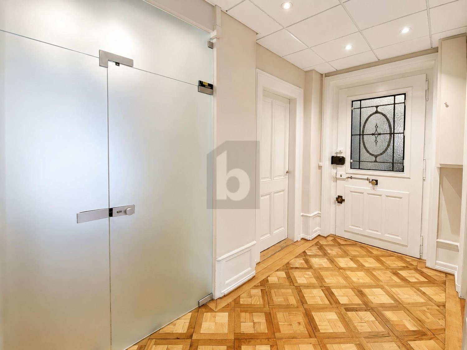 160m² office, photo 4 of 4
