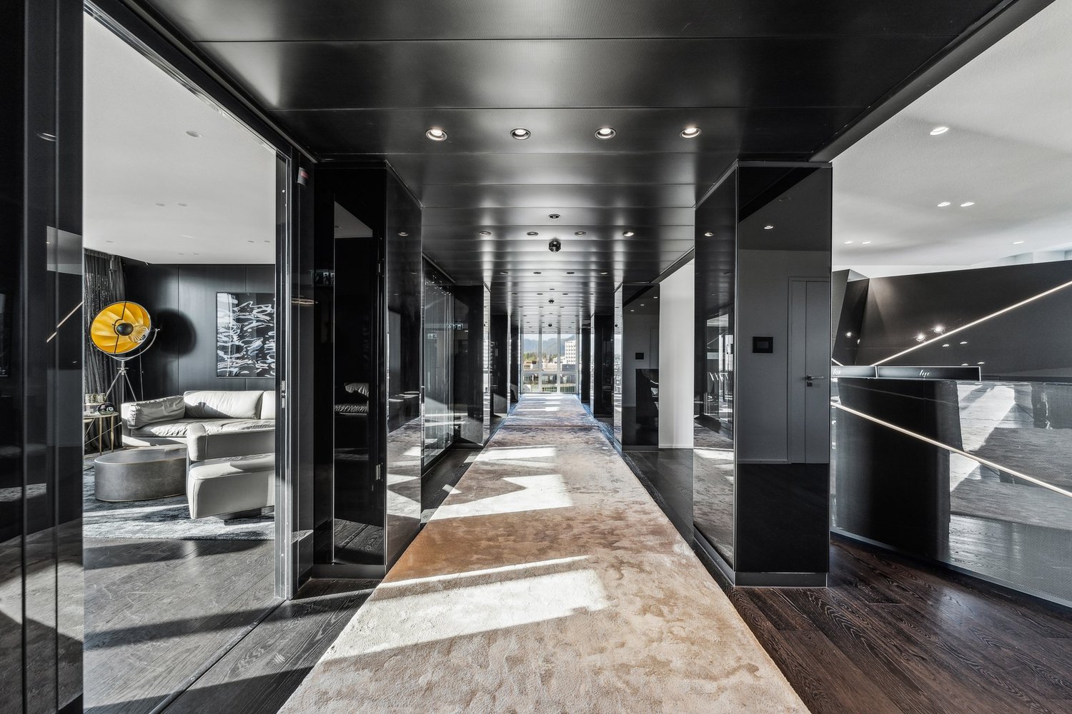 276m² office, photo 7 of 10