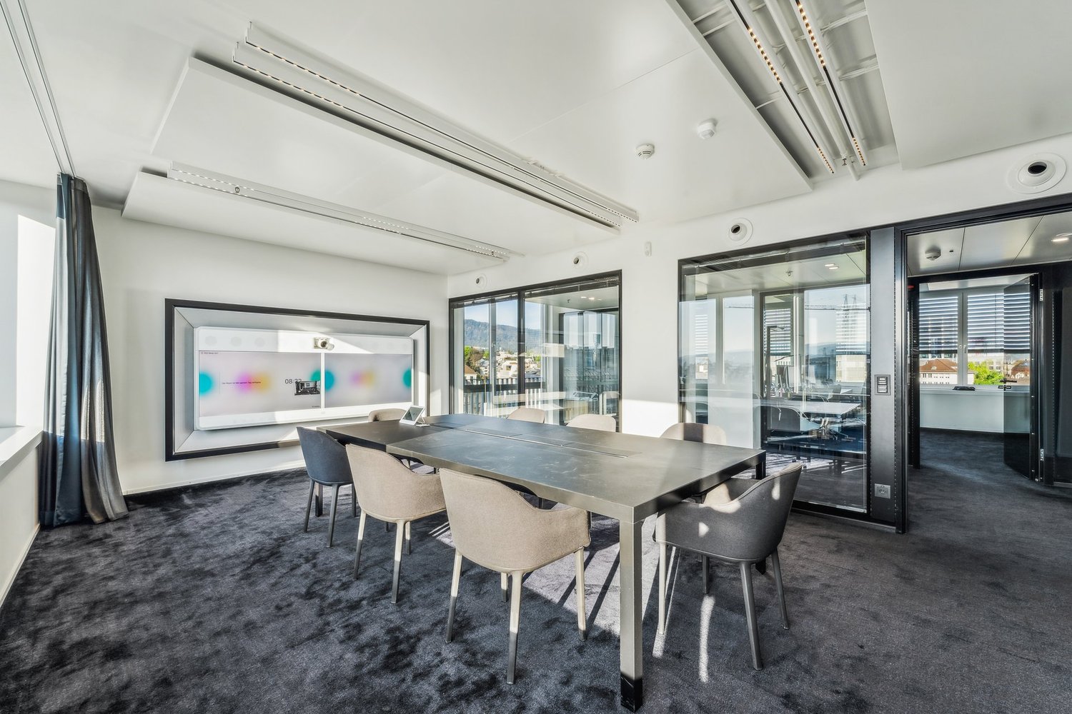 276m² office, photo 5 of 10