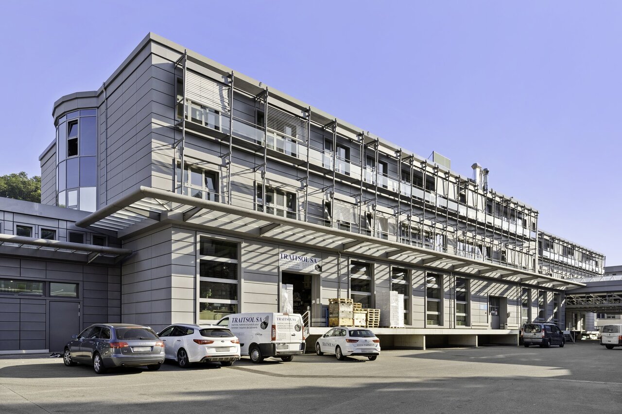 241m² deposito
