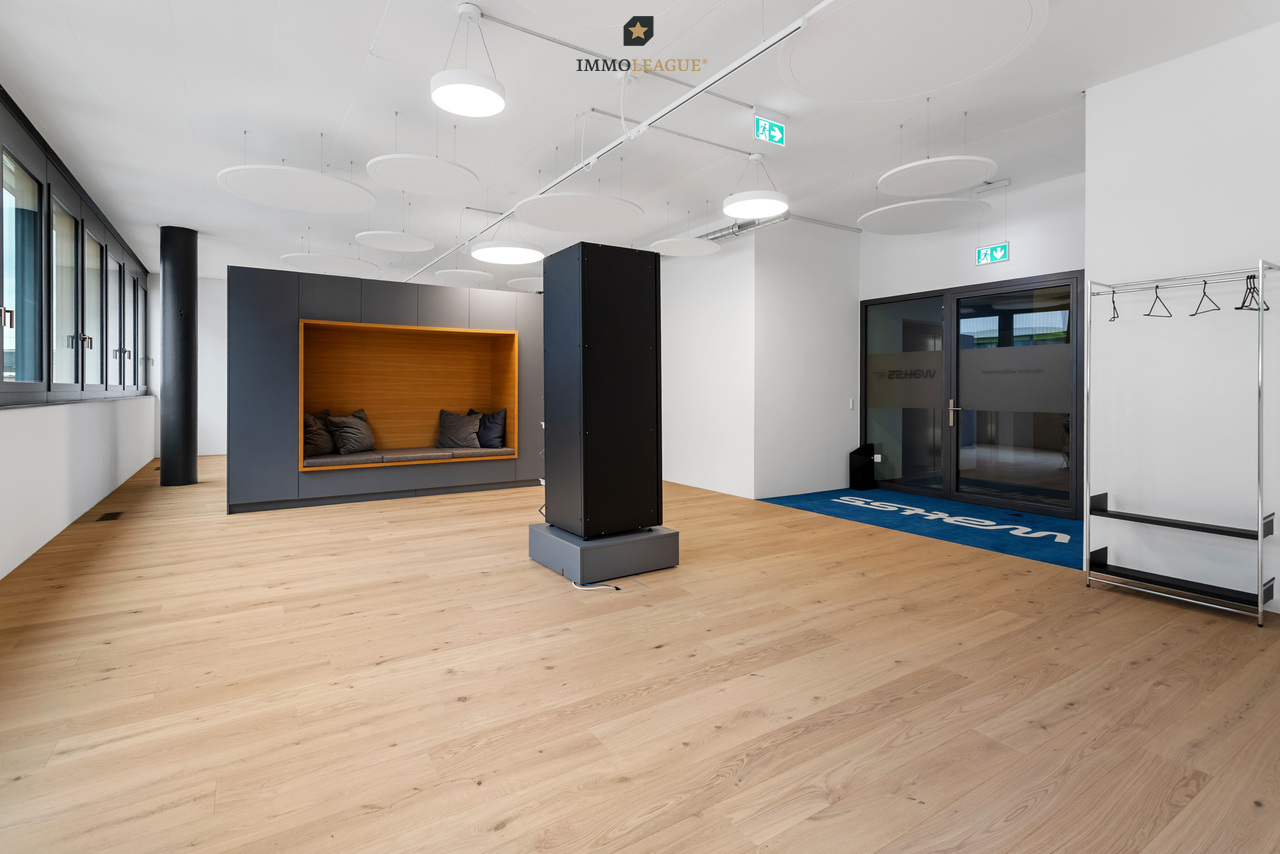 112m² office, photo 3 of 10