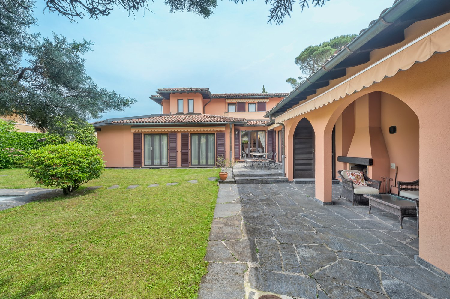 8 ½ rooms villa (3)