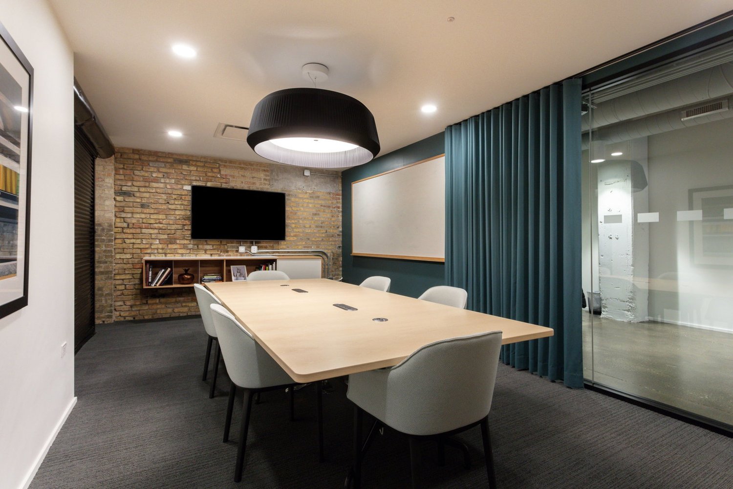 150m² office