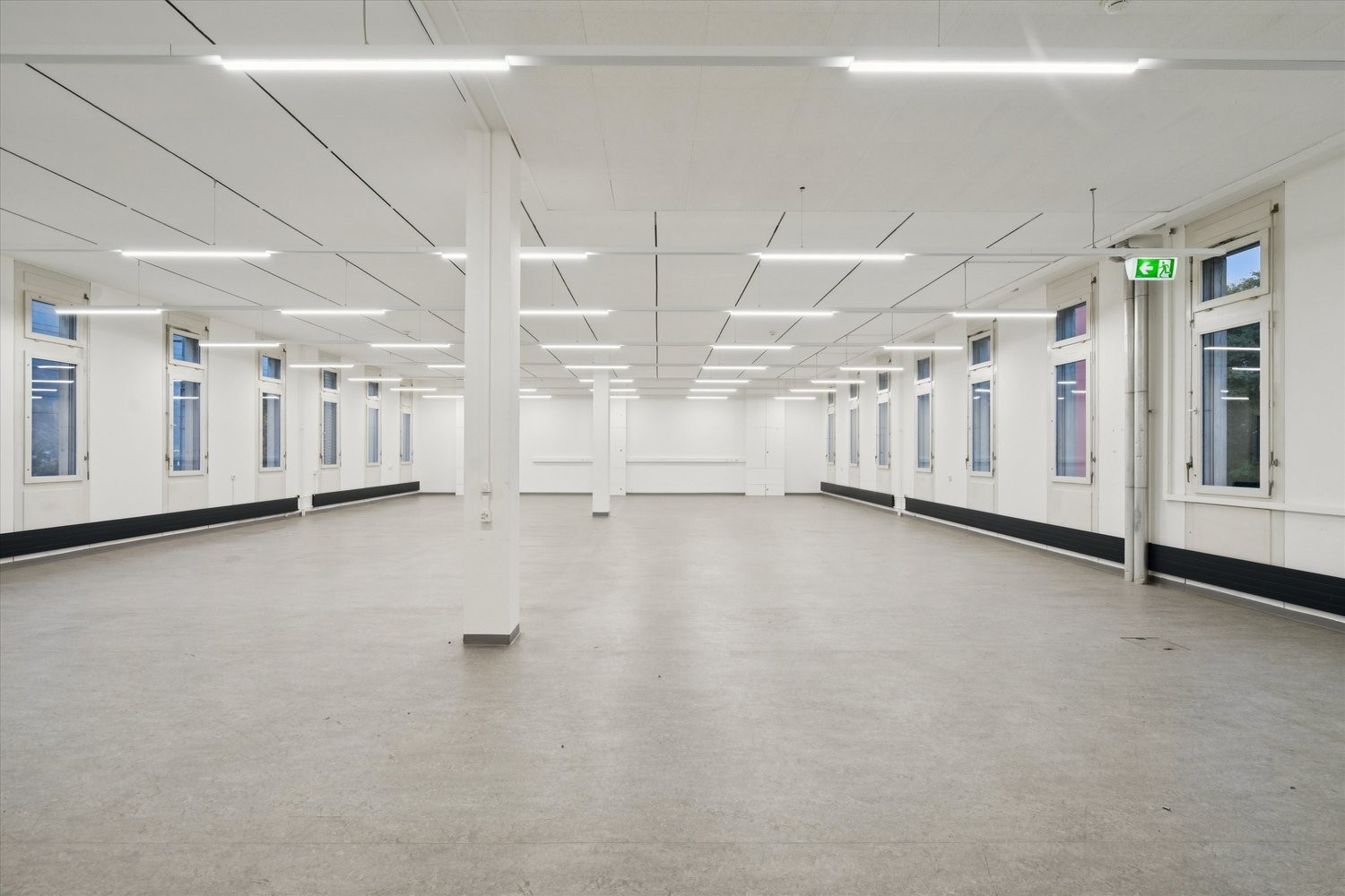 284m² office, photo 5 of 7